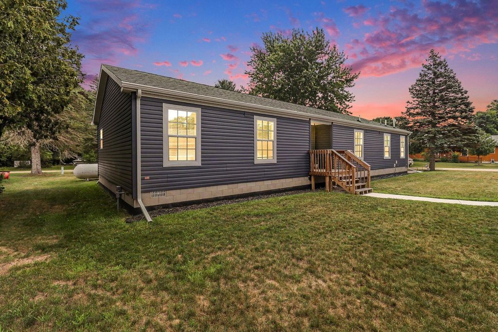5957 E Ford Lake Dr. Drive, Sheridan township