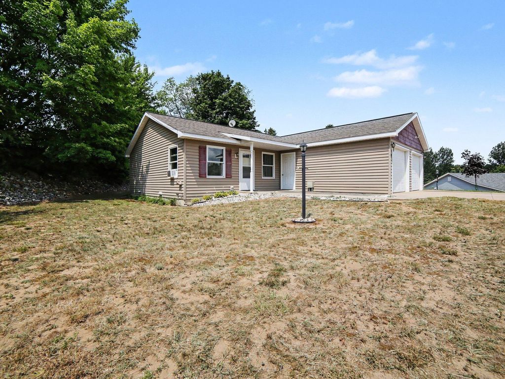 218 Devonwood Drive, Shelby