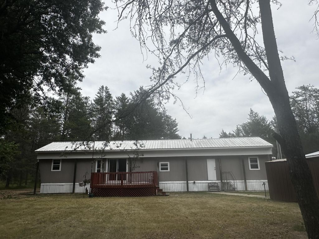 10595 N Twin Creek Road, Newkirk township