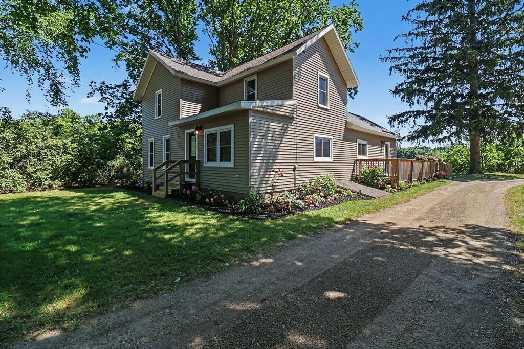 158 N 72nd Avenue, Hart township