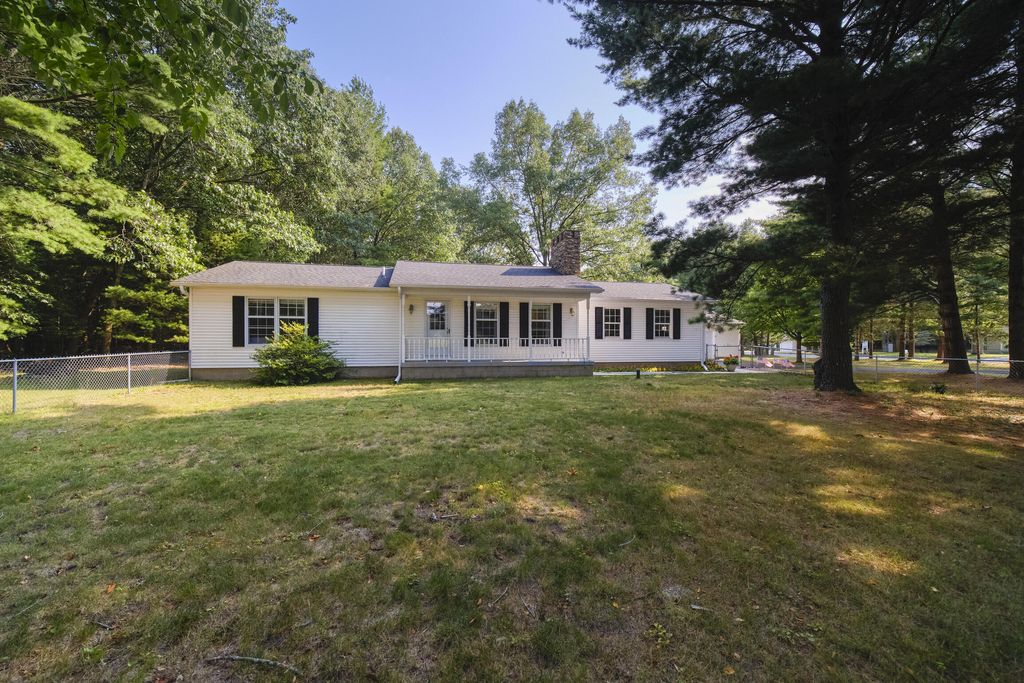 2615 Hill Road, Manistee township