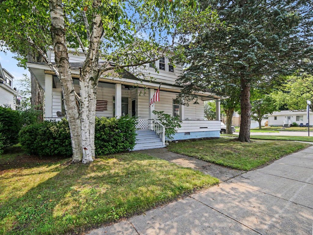 511 W Ludington Avenue, Ludington city