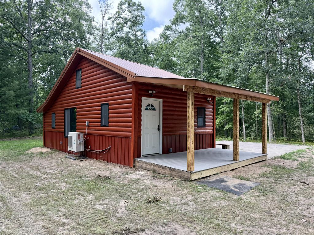 4472 James Street, Norman township
