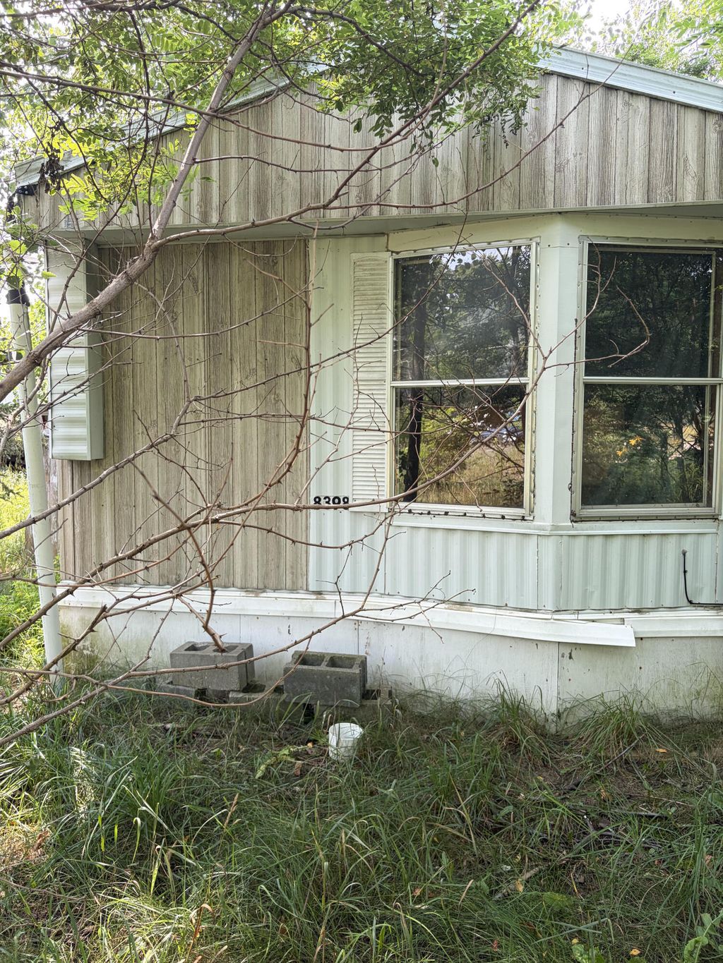 8398 Central Avenue Ne, Unknown City