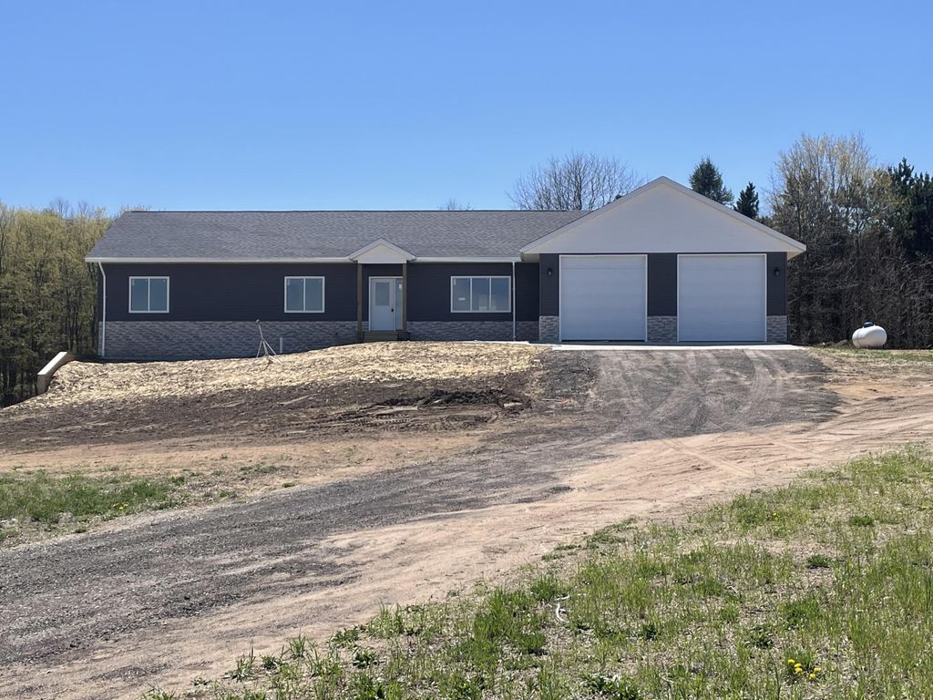 4993 W Fox Road W, Golden township