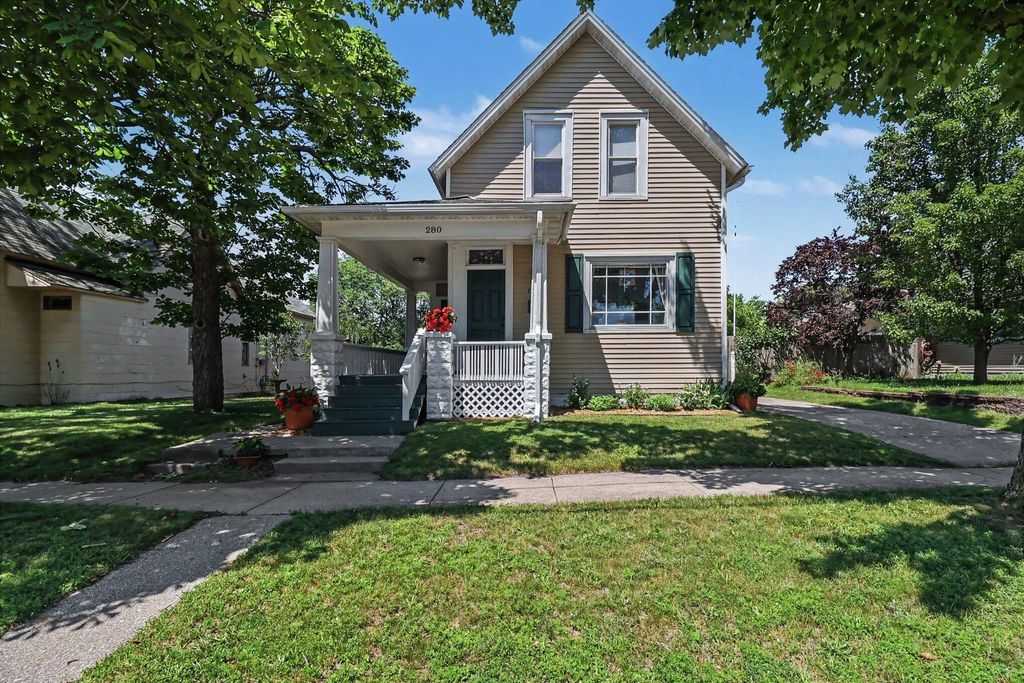 280 7th Street, Manistee