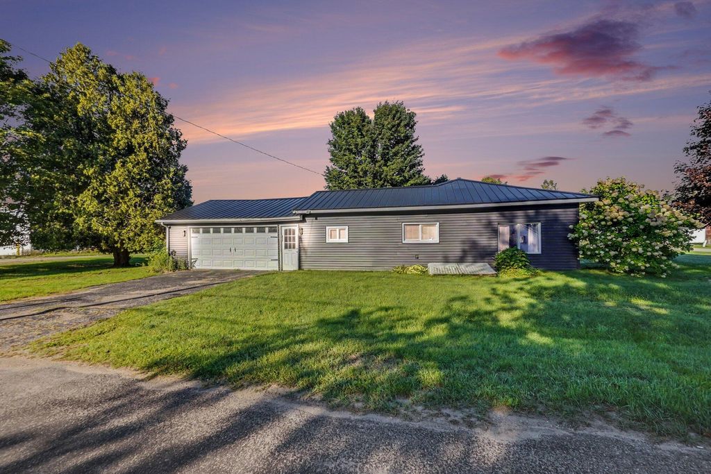 301 Maple Street, Luther