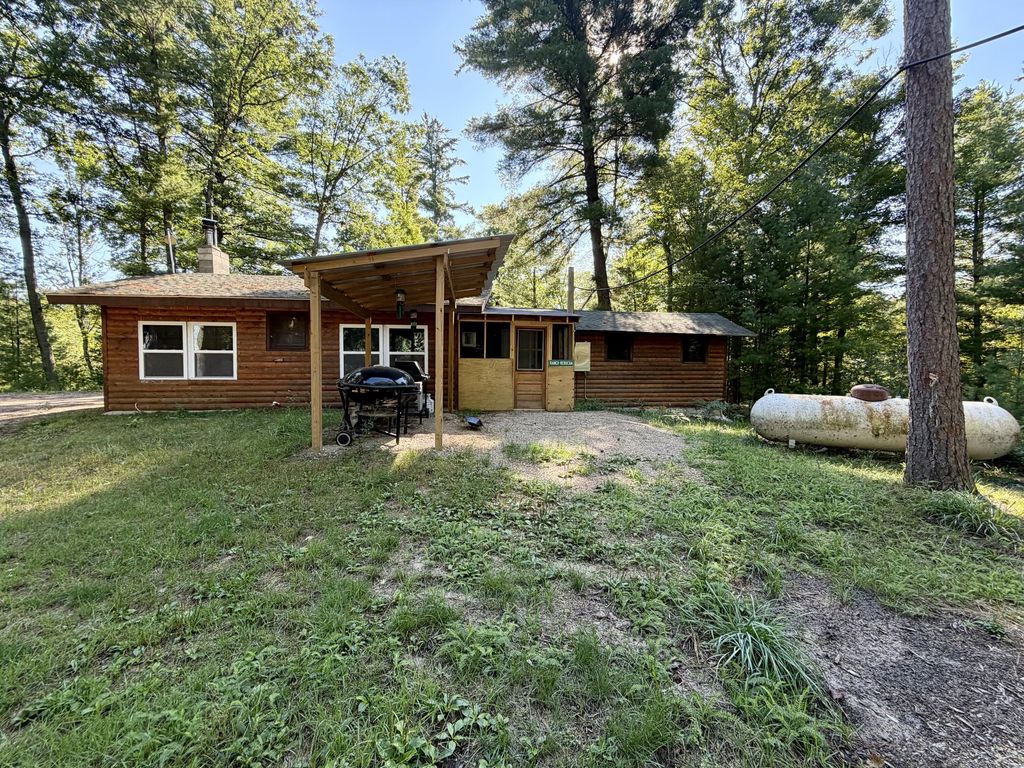 5641 N Section, Luther