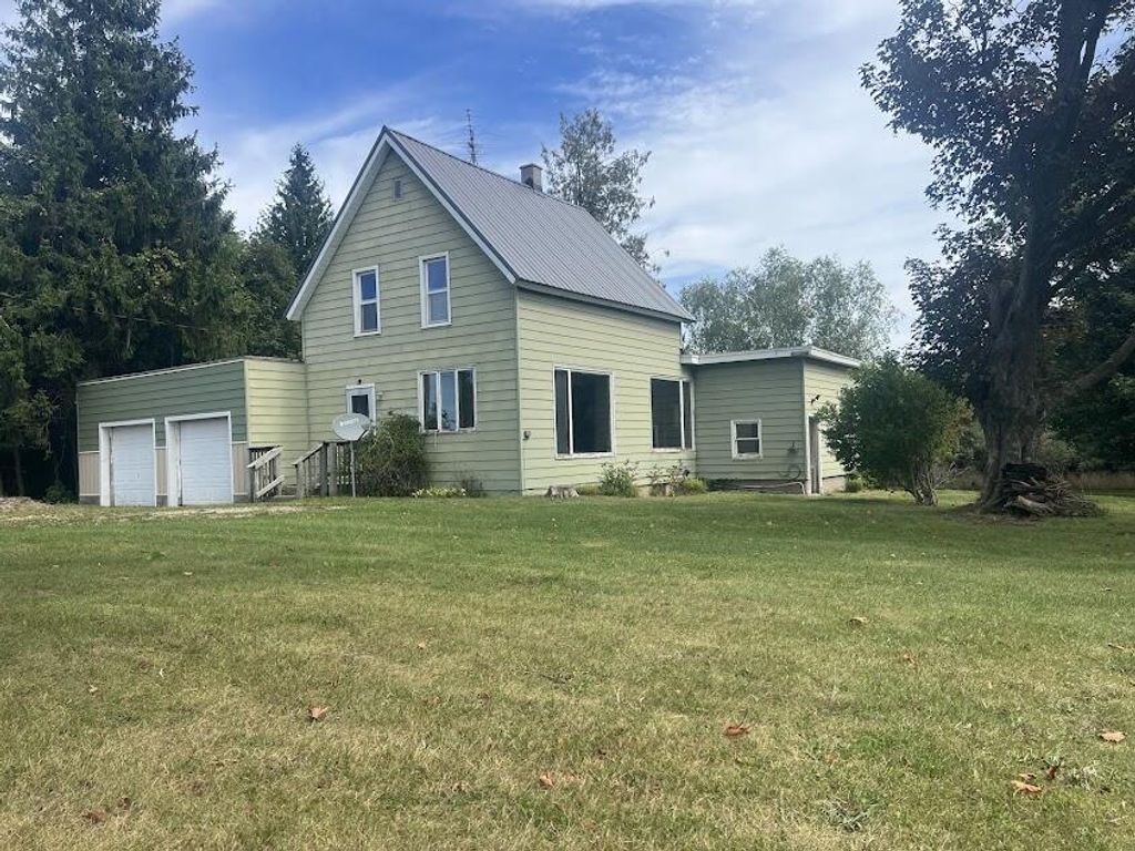 4364 N N. Stiles Road, Scottville