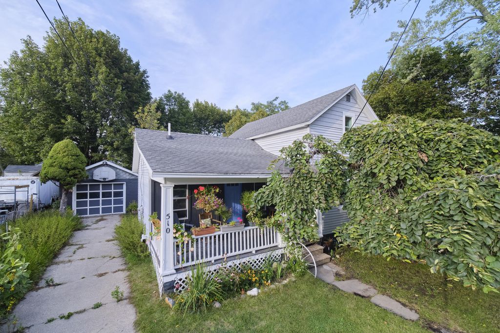 510 2nd Street, Manistee