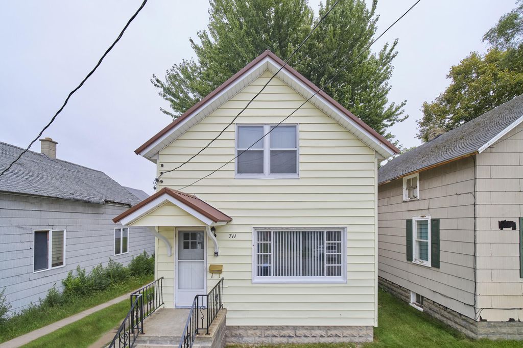 711 Ramsdell Street, Manistee