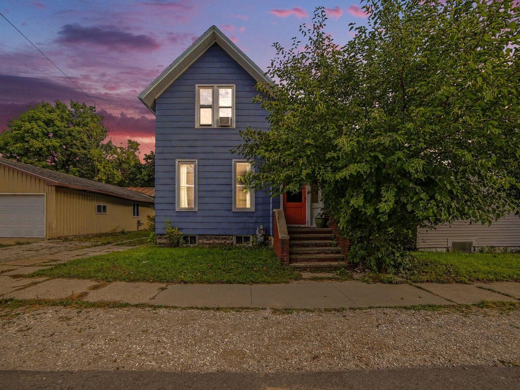 248 6th Avenue, Manistee