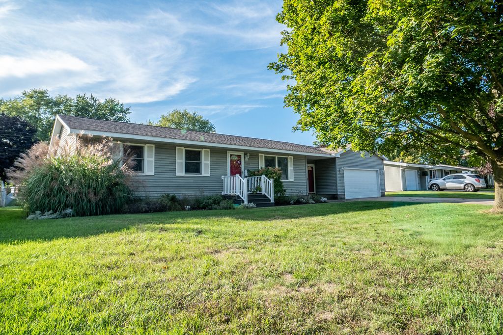 1410 Greenwich Street, Manistee