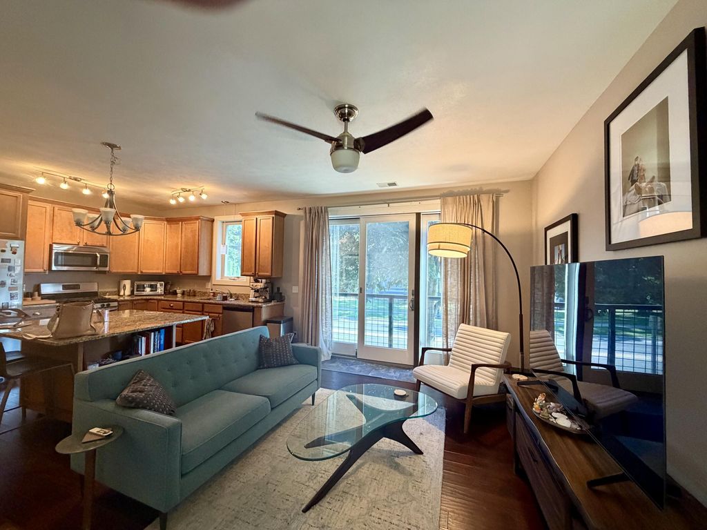 119 E 8th Street Unit: 4, Traverse City