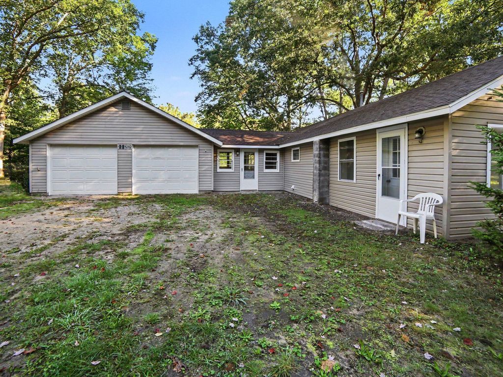 6022 E Bryant Road, Ludington