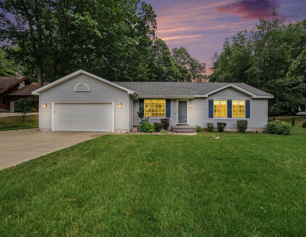 7079 W Decker Road, Ludington