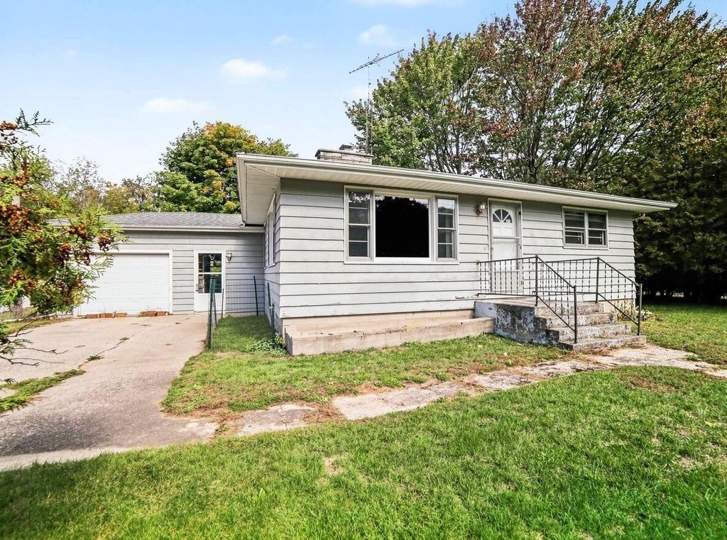 6740 W Virnetta Drive, Ludington