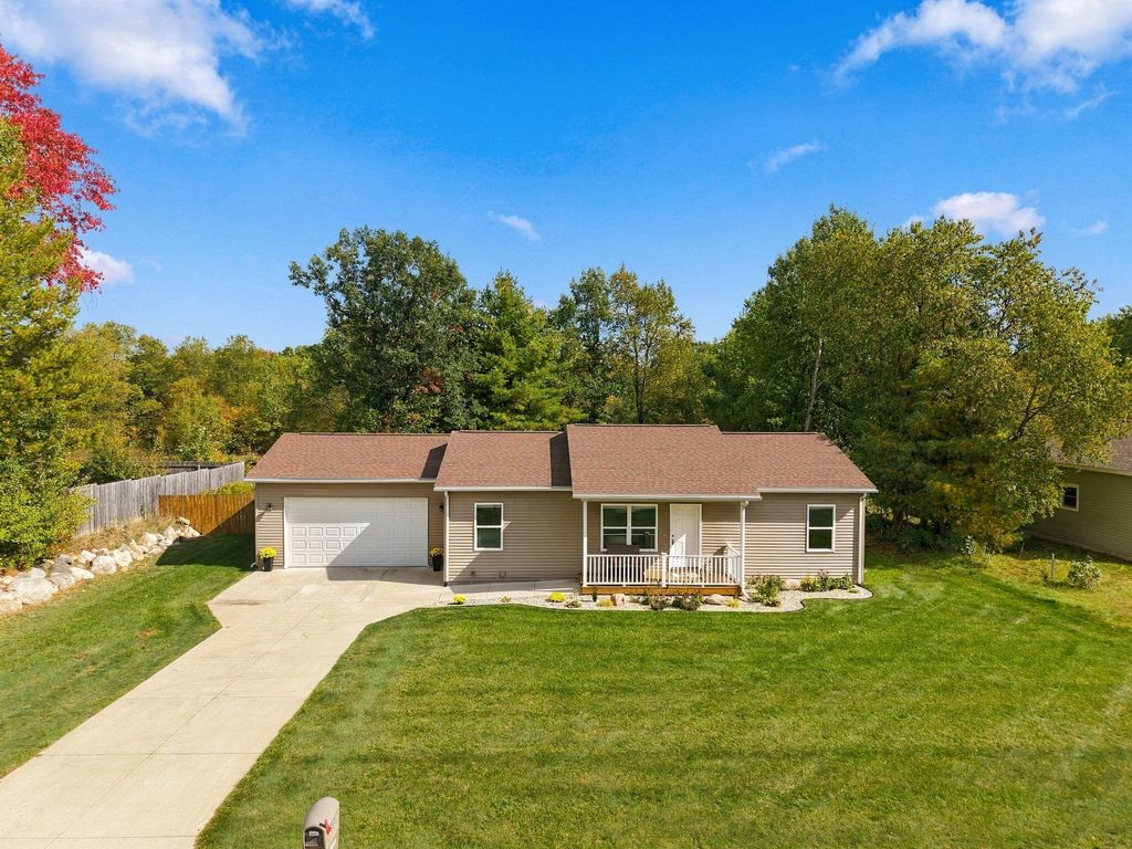 840 Seneca Place, Cadillac