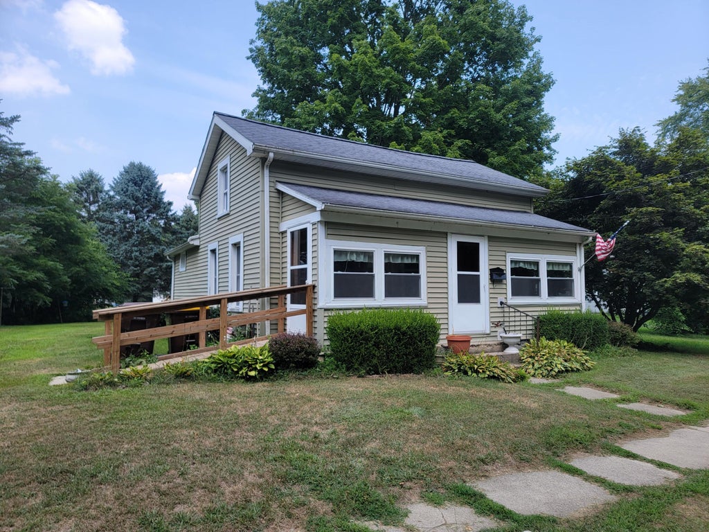 322 St Joseph Street, Union City village