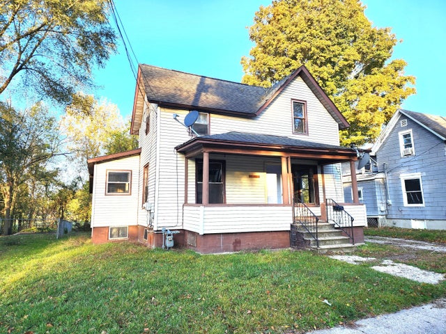 210 Middle Street, Three Rivers city