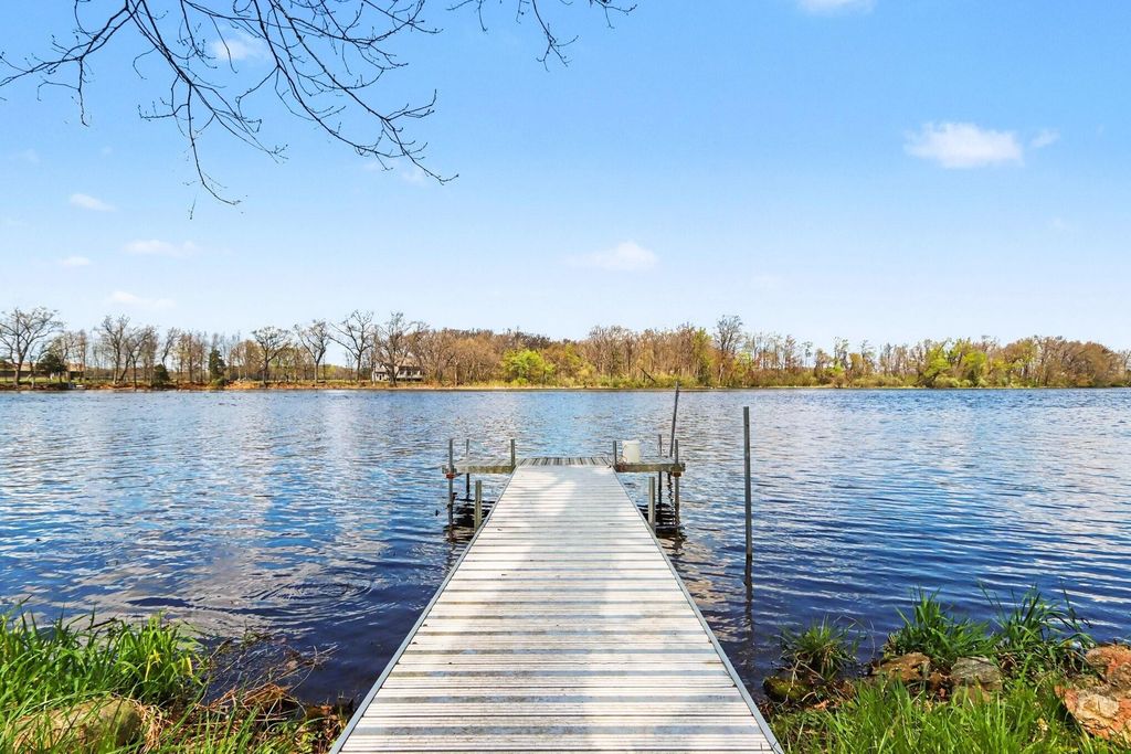 12192 Riverside Drive, Constantine township