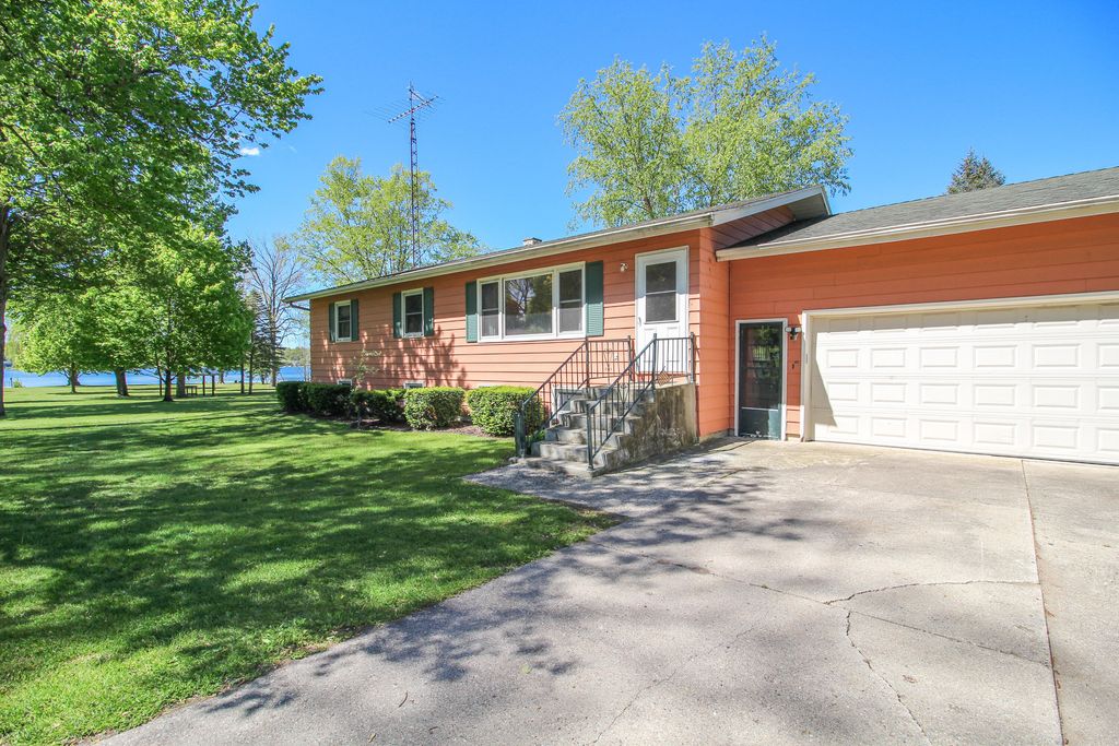 57436 Gearharts Landing Road, Three Rivers