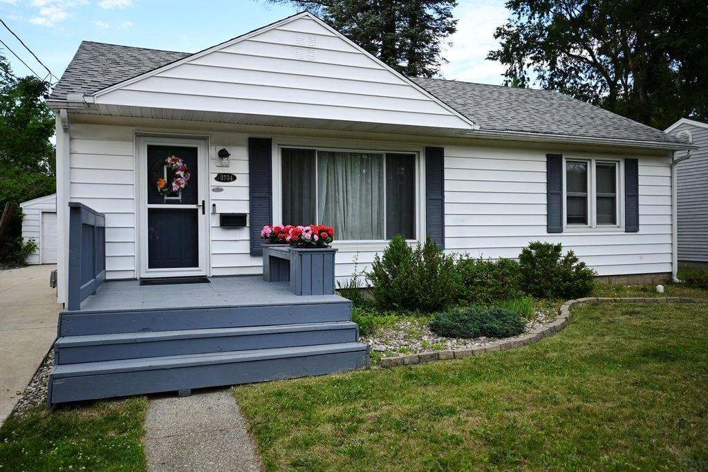 2734 Wellington Road, Kalamazoo city
