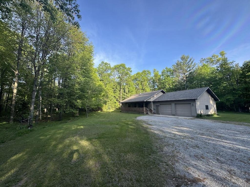 4335 Kings Corner Road, Oscoda charter township