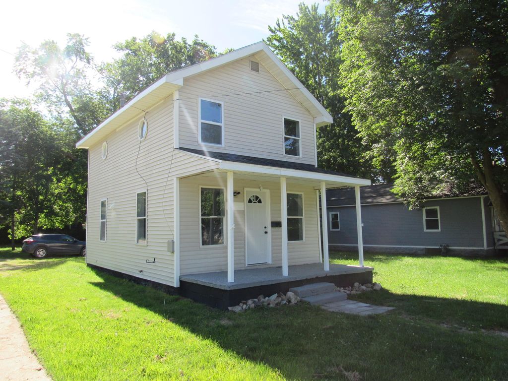 1200 4th Street, Three Rivers city