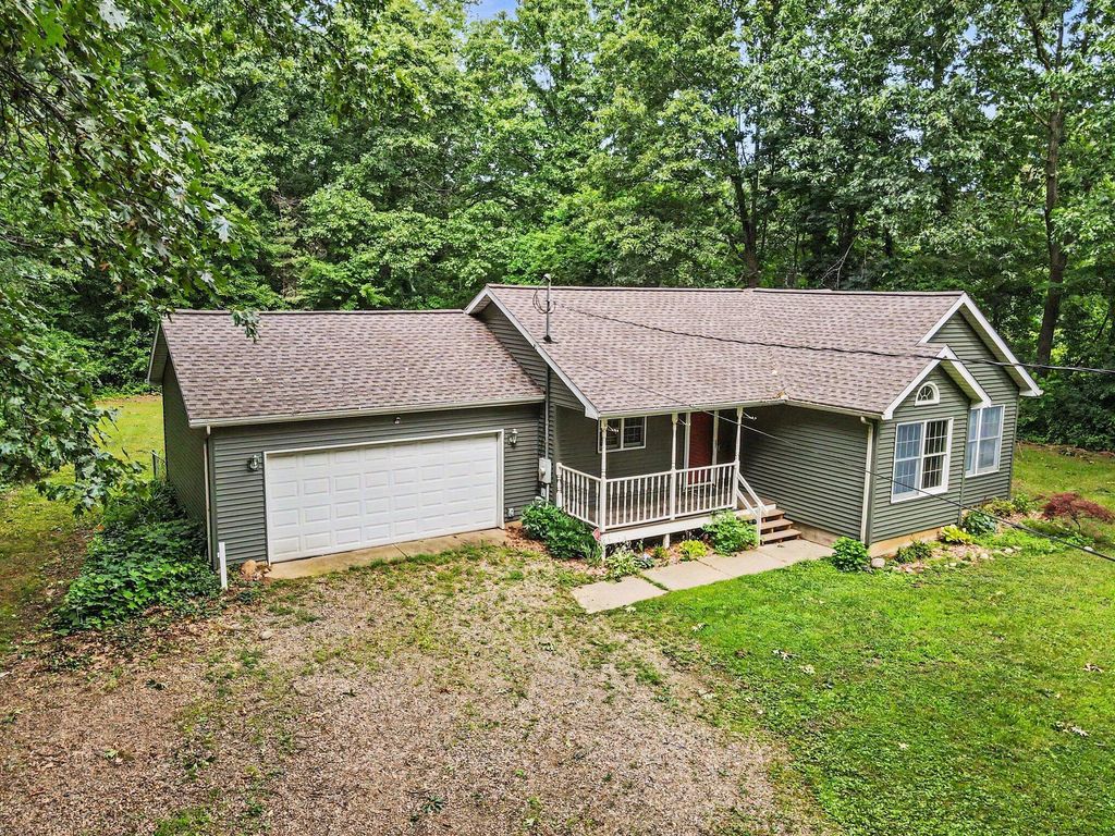935 N Wattles Road N, Emmett charter township