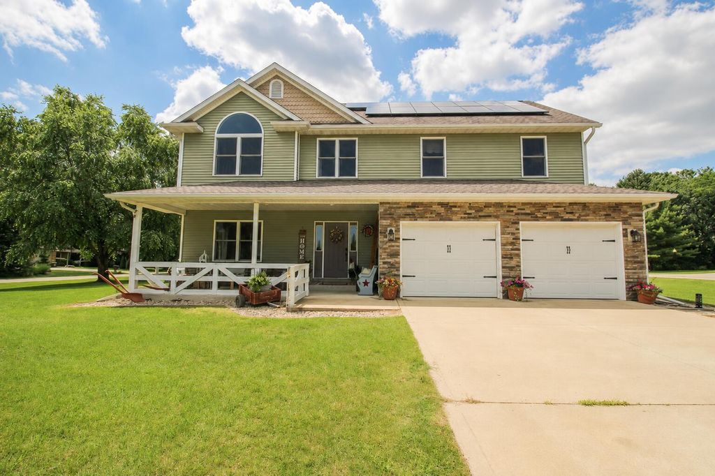 56056 Truman Drive, Lockport township