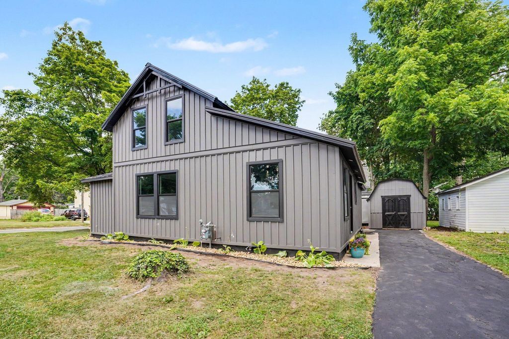 216 W Cushman Street, Three Rivers city
