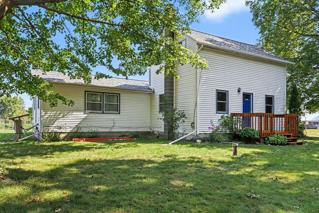 9948 W X Y Avenue, Prairie Ronde township