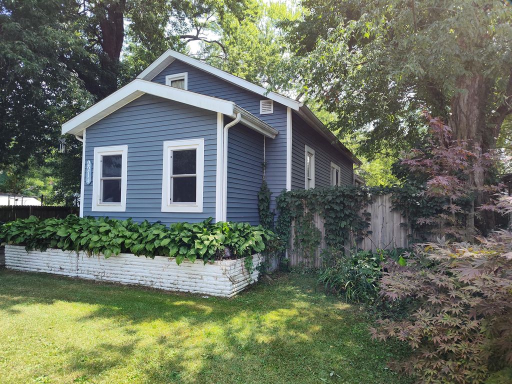 2214 Kenilworth Avenue, Kalamazoo charter township