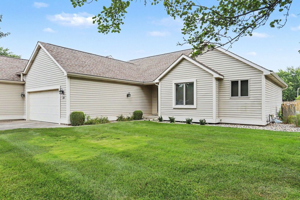 30 Oakdale Lane Unit: 104, Coldwater