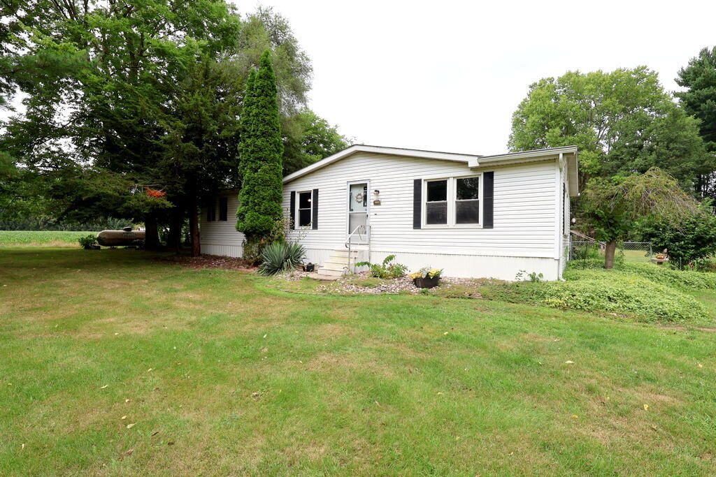 616 Tuttle Road, Union township