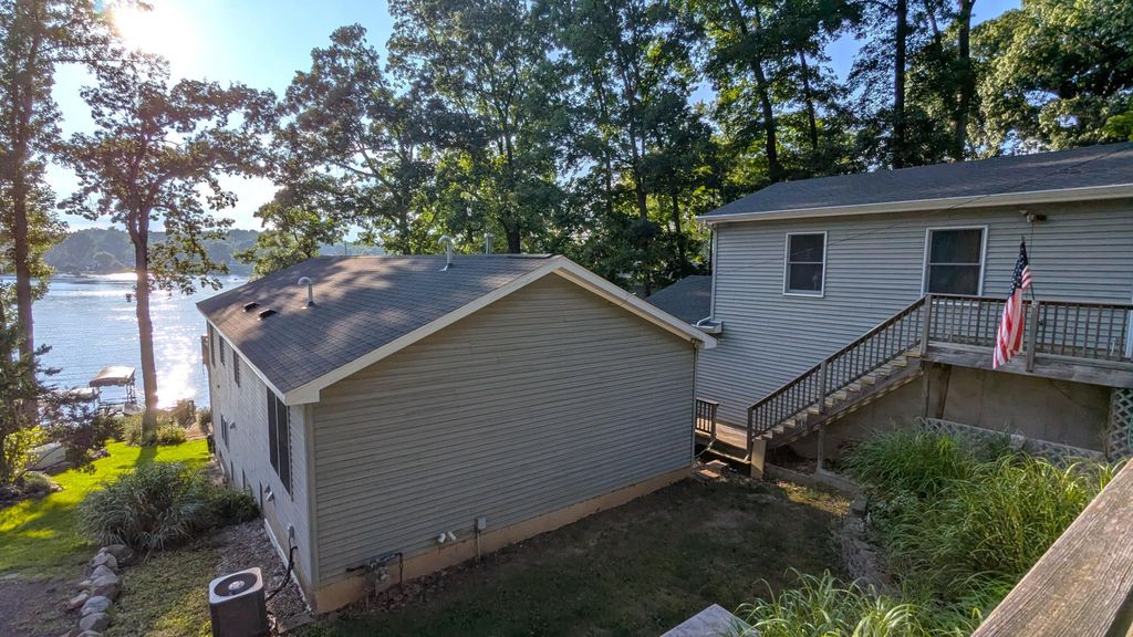 58310 E Clear Lake Road, Fabius township