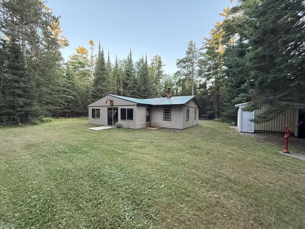 3379 Hehir Trail, Grayling