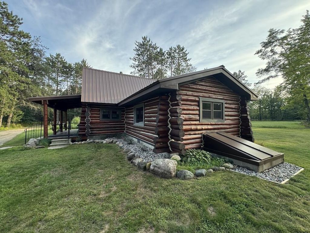 5045 N M30, Gladwin
