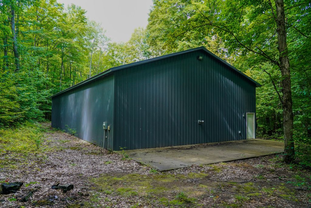 1180 E Trail Se, Kalkaska