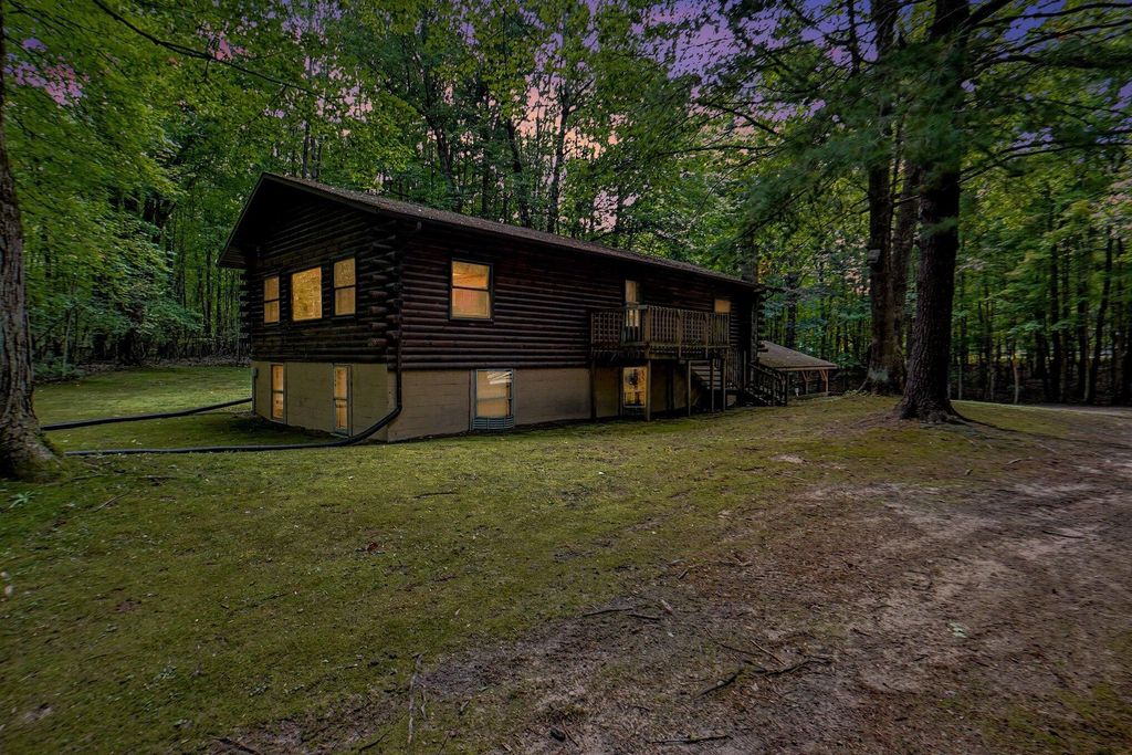 3188 N Taylor Road, Branch
