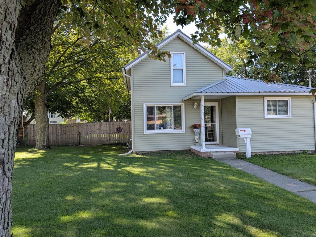131 N Lincoln Street, Bronson