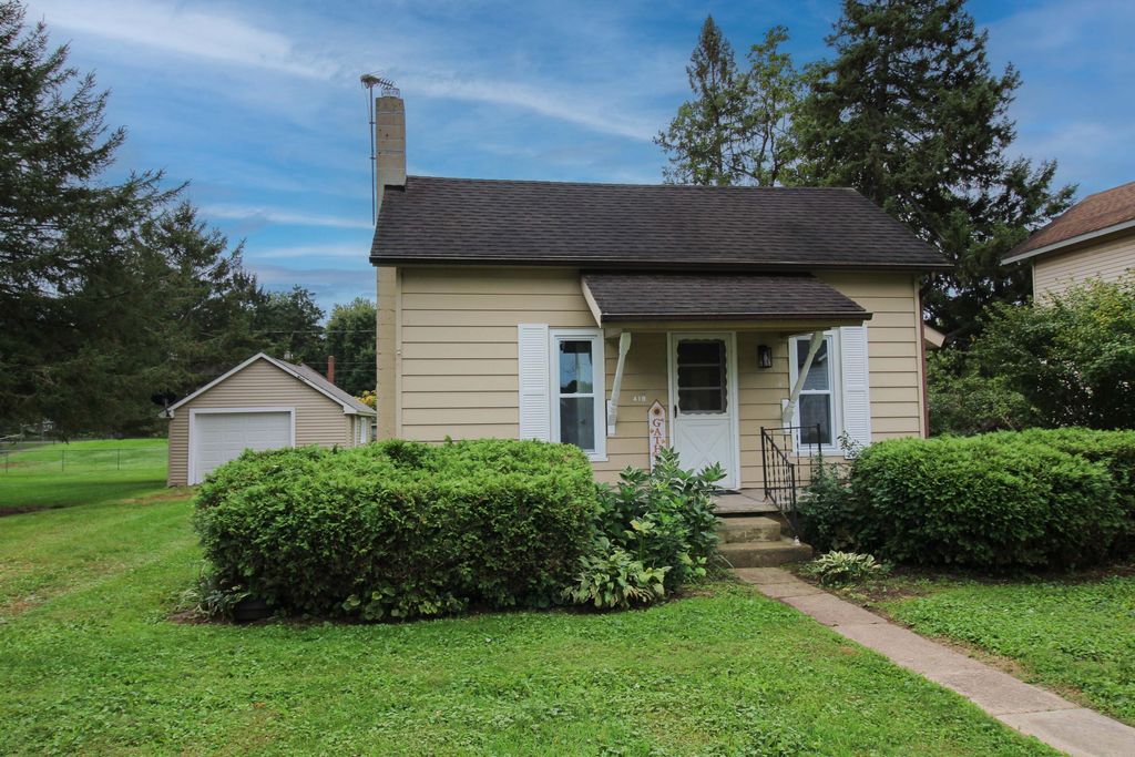 418 E Arbor Street E, Marcellus