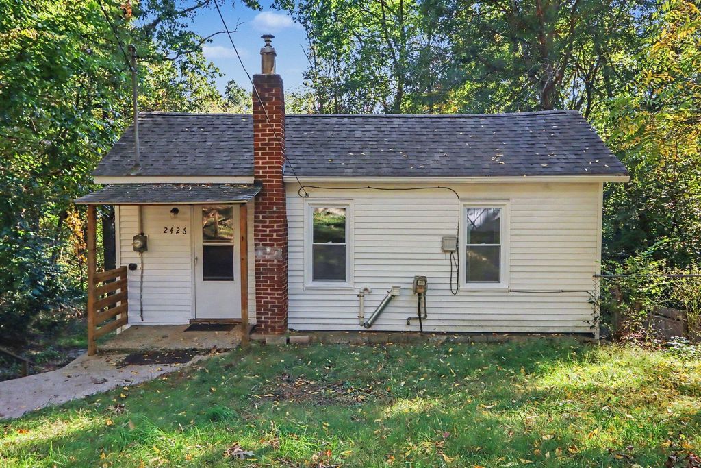 2426 Charles Avenue, Kalamazoo
