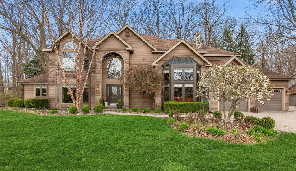 1888 Boardwalk, Royalton township