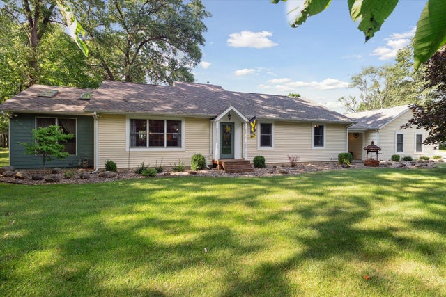 33944 Redfield Street, Milton township