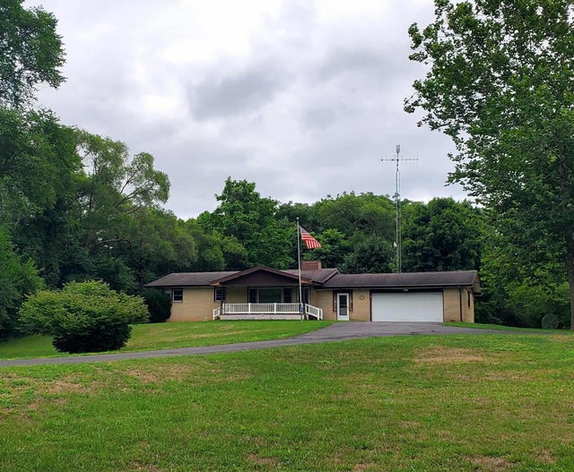 3436 Red Arrow Hwy, Benton charter township