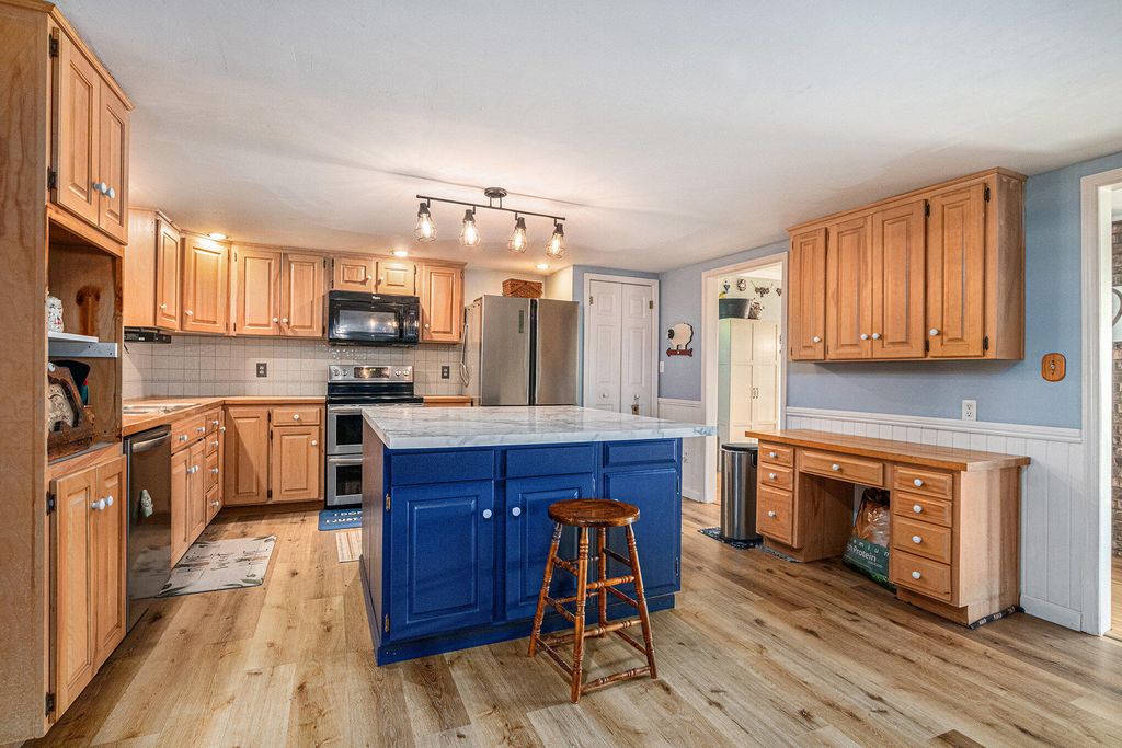 55945 Inn D Inn Drive, Dowagiac