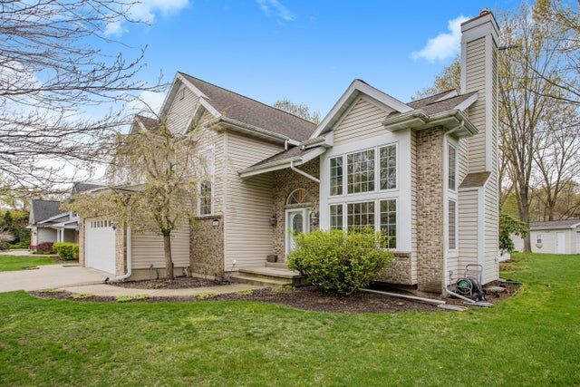 19694 Dogwood Drive, New Buffalo township