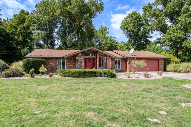 7196 Naomi Road, Pipestone township